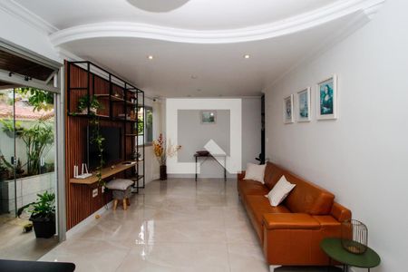 Sala de apartamento à venda com 3 quartos, 150m² em Padre Eustáquio, Belo Horizonte