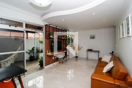 Sala de apartamento à venda com 3 quartos, 150m² em Padre Eustáquio, Belo Horizonte