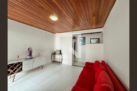 Sala de casa de condomínio à venda com 5 quartos, 208m² em Vargem Pequena, Rio de Janeiro