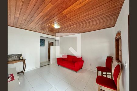 Sala de casa de condomínio à venda com 5 quartos, 208m² em Vargem Pequena, Rio de Janeiro