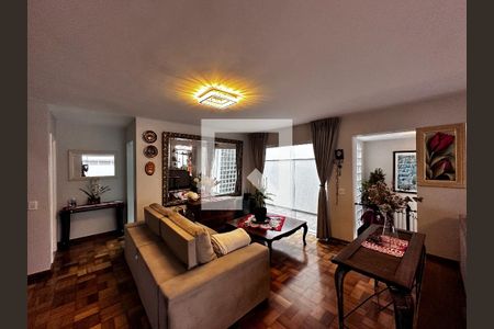 Sala de casa à venda com 4 quartos, 250m² em Santo Amaro, São Paulo