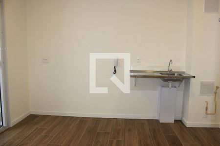 Sala com cozinha de apartamento para alugar com 1 quarto, 28m² em Vila das Bandeiras, Guarulhos