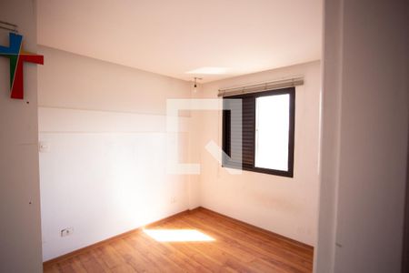 QUARTO 2 de apartamento para alugar com 2 quartos, 62m² em Vila Romero, São Paulo