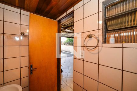 Casa à venda com 170m², 3 quartos e 3 vagas Casa à venda com 170m², 3 quartos e 3 vagasBanheiro 2