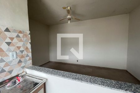 Cozinha de casa para alugar com 1 quarto, 60m² em Jardim Olavo Bilac, Duque de Caxias