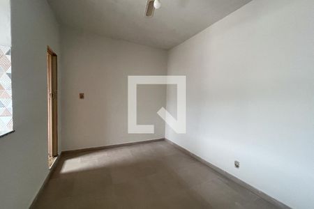 Sala de casa para alugar com 1 quarto, 60m² em Jardim Olavo Bilac, Duque de Caxias