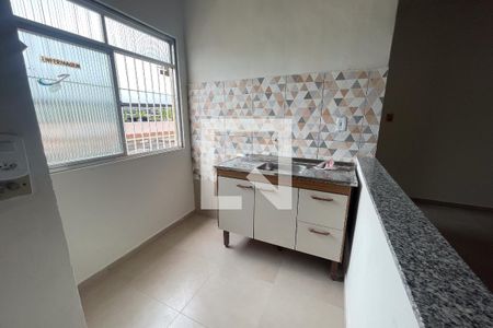 Cozinha de casa para alugar com 1 quarto, 60m² em Jardim Olavo Bilac, Duque de Caxias