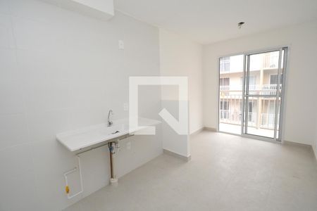 Sala/Cozinha de apartamento para alugar com 1 quarto, 31m² em Socorro, São Paulo