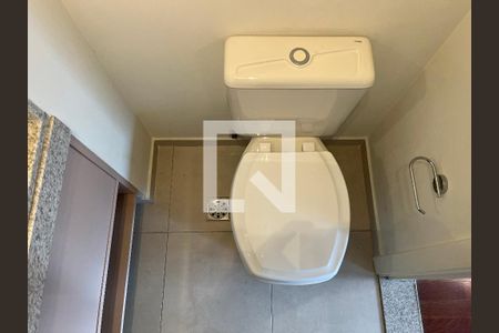 Lavabo de apartamento para alugar com 2 quartos, 134m² em Lapa, São Paulo