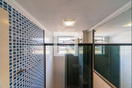 Banheiro  de apartamento para alugar com 2 quartos, 52m² em Parque Sao Vicente, Santo André