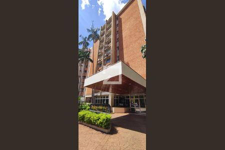 Studio para alugar com 48m², 1 quarto e 1 vaga Studio para alugar com 48m², 1 quarto e 1 vagaFachada