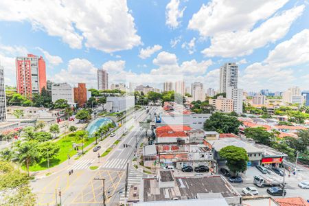 Varanda de kitnet/studio para alugar com 1 quarto, 27m² em Santo Amaro, São Paulo