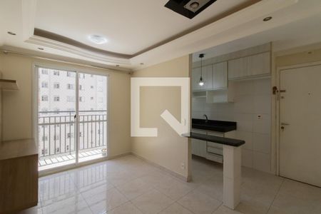 Sala de apartamento à venda com 3 quartos, 56m² em Jardim Cocaia, Guarulhos