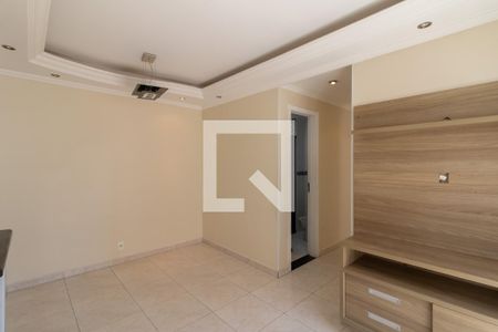 Sala de apartamento à venda com 3 quartos, 56m² em Jardim Cocaia, Guarulhos