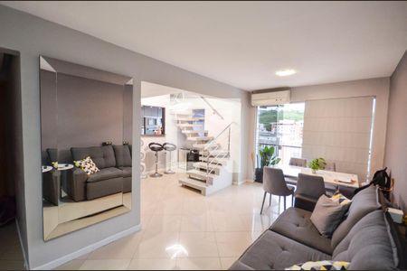 Apartamento à venda com 110m², 3 quartos e 1 vagaSala