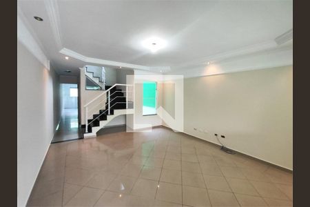 Casa à venda com 3 quartos, 180m² em Vila Camilópolis, Santo André