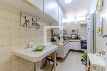 Cozinha de apartamento à venda com 1 quarto, 70m² em Higienópolis, São Paulo