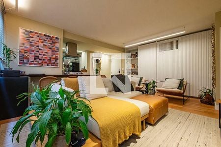 Sala/Cozinha de apartamento à venda com 1 quarto, 70m² em Cerqueira César, São Paulo