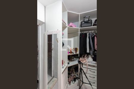 Closet Suíte 1 de casa à venda com 3 quartos, 199m² em Engenho Novo, Rio de Janeiro