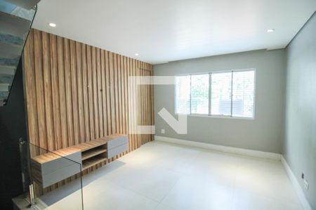 Sala de casa para alugar com 2 quartos, 123m² em Vila Prudente, São Paulo