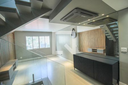 Sala de casa para alugar com 2 quartos, 123m² em Vila Prudente, São Paulo