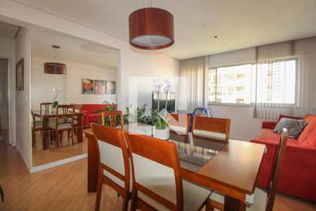 Sala de apartamento à venda com 2 quartos, 84m² em Cambuí, Campinas