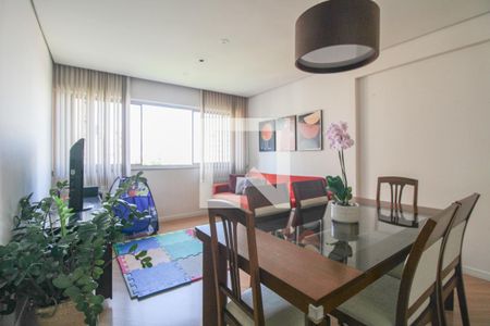 Sala de apartamento à venda com 2 quartos, 84m² em Cambuí, Campinas