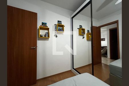 quarto 2 de apartamento para alugar com 2 quartos, 44m² em Chacaras Reunidas Santa Terezinha, Contagem