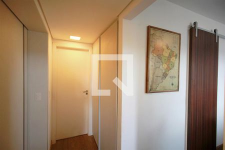 Corredor de apartamento à venda com 3 quartos, 128m² em Santo Antônio, Belo Horizonte