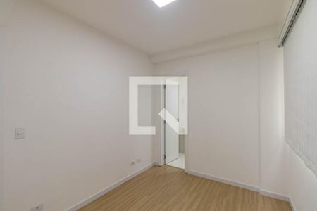 Quarto 2 Suite de apartamento para alugar com 2 quartos, 54m² em Santa Cândida, Curitiba