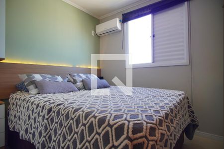 Quarto 1 de apartamento à venda com 2 quartos, 46m² em São Sebastião, Porto Alegre