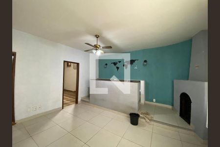 Sala de casa à venda com 5 quartos, 300m² em Cachambi, Rio de Janeiro