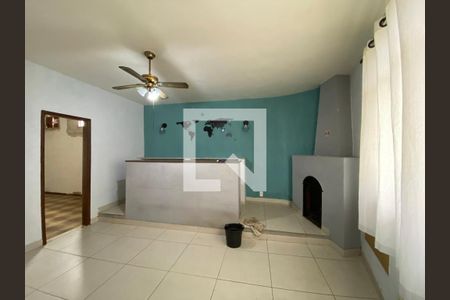 Sala de casa à venda com 5 quartos, 300m² em Cachambi, Rio de Janeiro