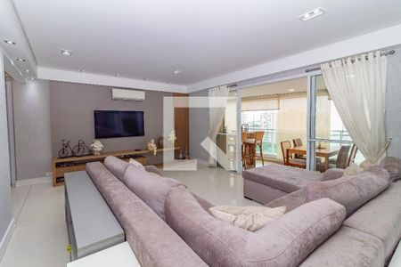 Sala de apartamento à venda com 3 quartos, 185m² em Vila Romana, São Paulo