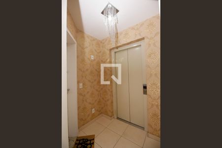 Hall de entrada de apartamento para alugar com 2 quartos, 95m² em Vila Andrade, São Paulo