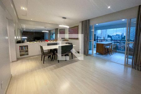 Sala de apartamento à venda com 3 quartos, 150m² em Pinheiros, São Paulo