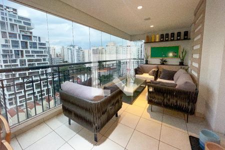 Varanda de apartamento à venda com 3 quartos, 150m² em Pinheiros, São Paulo