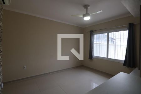 Sala de casa à venda com 2 quartos, 100m² em Igara, Canoas