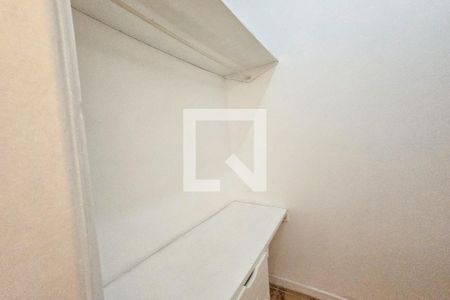 Quarto de casa para alugar com 1 quarto, 60m² em Jardim Guaiuba, Guarujá