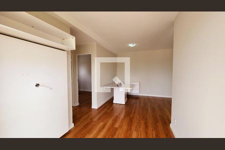 Sala de apartamento para alugar com 2 quartos, 50m² em Vila Nambi, Jundiaí