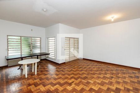 Sala 1 de casa para alugar com 8 quartos, 270m² em Campo Belo, São Paulo