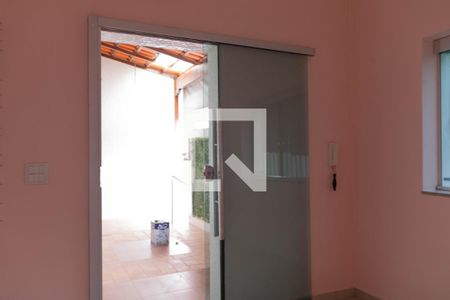 Sala 2 de casa para alugar com 2 quartos, 150m² em Barroca, Belo Horizonte