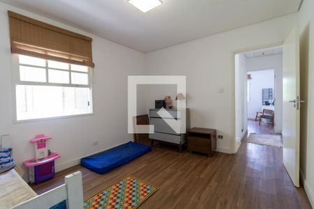 Sala de TV de casa à venda com 3 quartos, 200m² em Bela Aliança, São Paulo