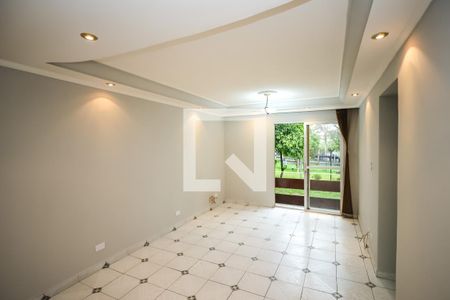 Sala de apartamento para alugar com 2 quartos, 64m² em Jardim Santa Emilia, São Paulo