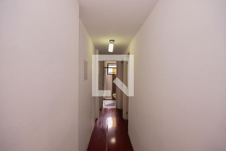 Corredor de apartamento para alugar com 2 quartos, 58m² em Vila Sonia do Taboao, Taboão da Serra