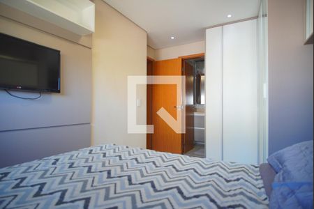 Quarto 1 - Suíte de apartamento à venda com 2 quartos, 52m² em Morro Santana, Porto Alegre