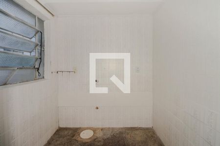 Cozinha de kitnet/studio para alugar com 1 quarto, 35m² em Passo D’areia, Porto Alegre