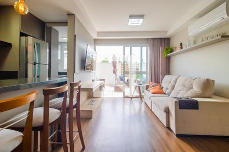 Sala de apartamento à venda com 3 quartos, 107m² em Medianeira, Porto Alegre