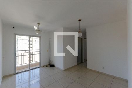 Sala de apartamento à venda com 3 quartos, 57m² em Piqueri, São Paulo