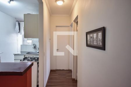 Corredor de apartamento à venda com 2 quartos, 43m² em Jardim Jussara, Taboão da Serra